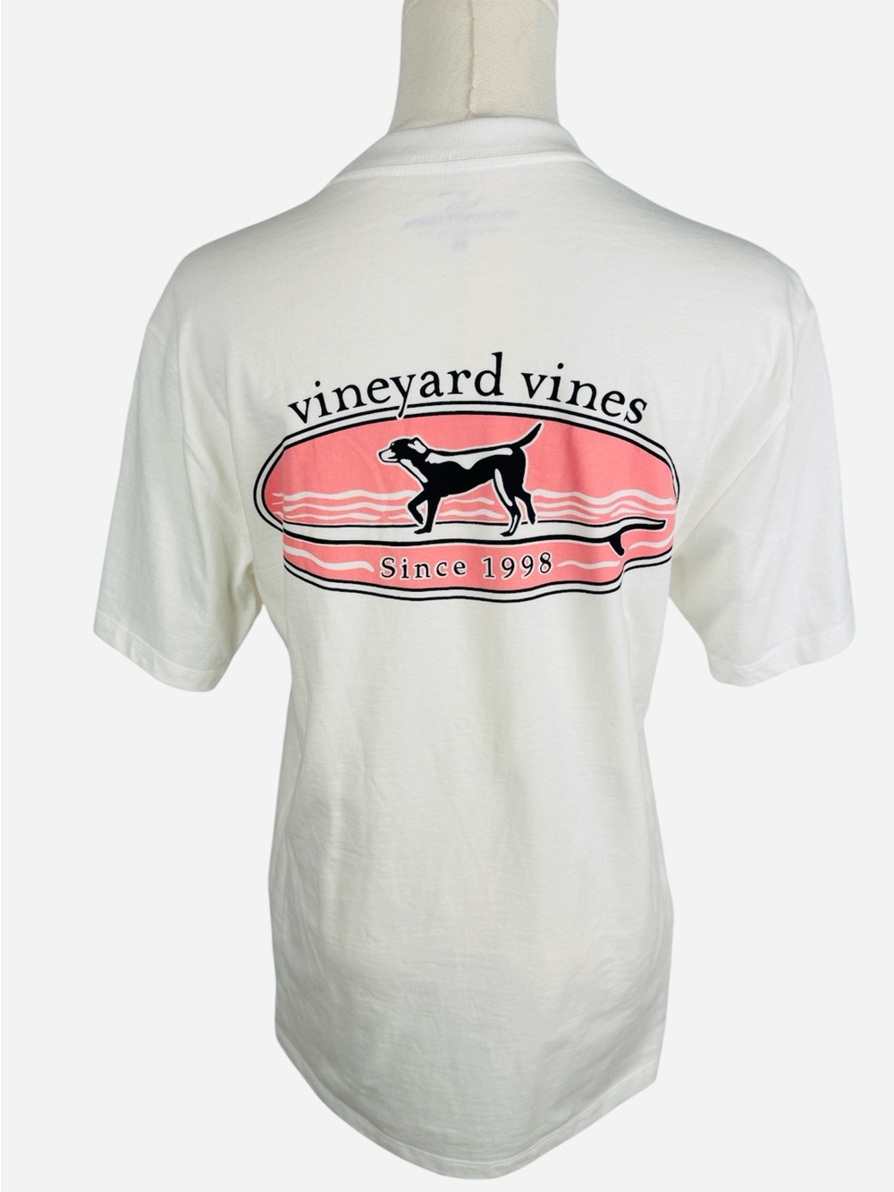 Vineyard Vines White Tee with Navy Hang Tag